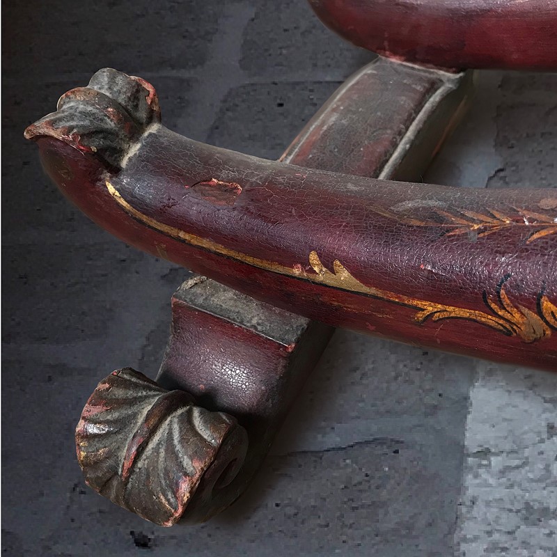 Rare Venetian Gondola Chair C.1740-chris-holmes-antiques-1248df01-03cd-4756-aa4d-6f924023861b-main-637793134699429019.jpeg