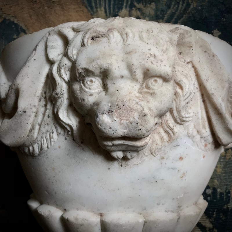 16Th C. Italian Carrara Marble Lion Fragment-chris-holmes-antiques-22d4cf9e-9cad-4173-8915-95fce533f360-main-637788219197570780.jpeg
