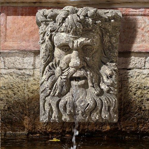 Neptune Mascaron Wall Fountain