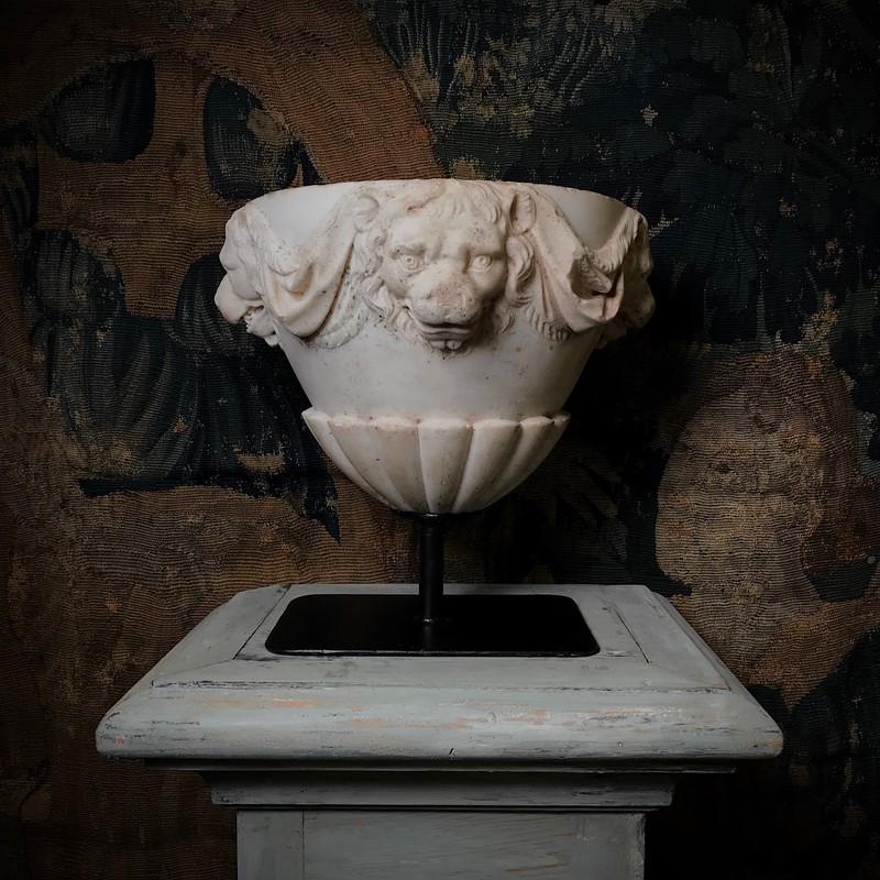 16Th C. Italian Carrara Marble Lion Fragment-chris-holmes-antiques-c01e66d7-1548-4755-b3ea-094d994a9fad-main-637788219170383523.jpeg