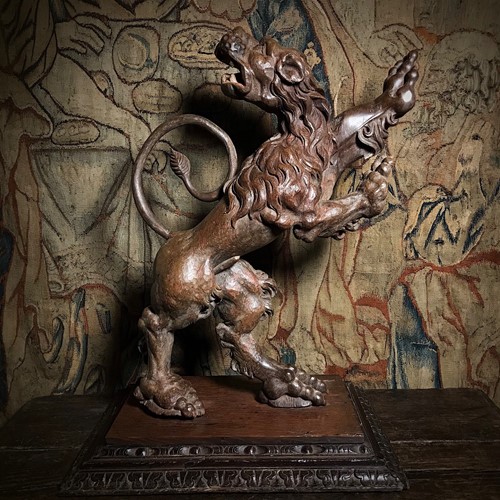 Carved Oak Heraldic Rampant Lion C.1620