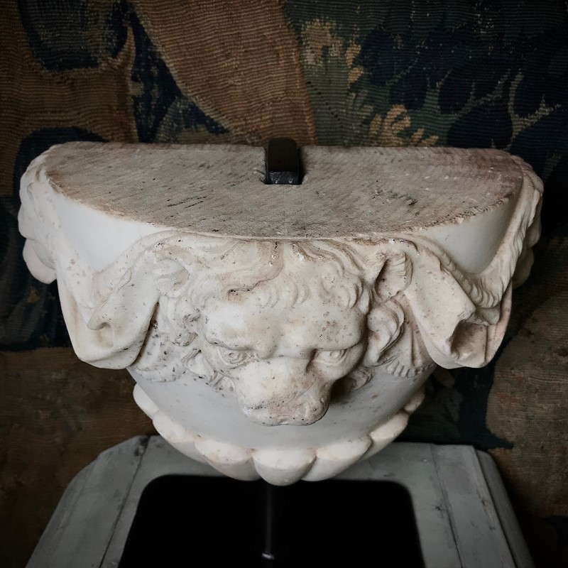 16Th C. Italian Carrara Marble Lion Fragment-chris-holmes-antiques-d983ec67-27bb-4330-9181-186db370a5c3-main-637788219308195096.jpeg