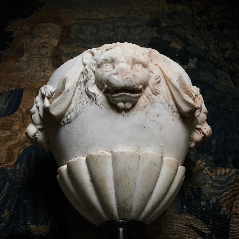 16Th C. Italian Carrara Marble Lion Fragment-chris-holmes-antiques-f18e6454-1cbb-4752-9163-3abaf3209d34-main-637788219252257794.jpeg