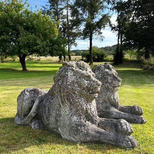 Pair Of Recumbent Lions