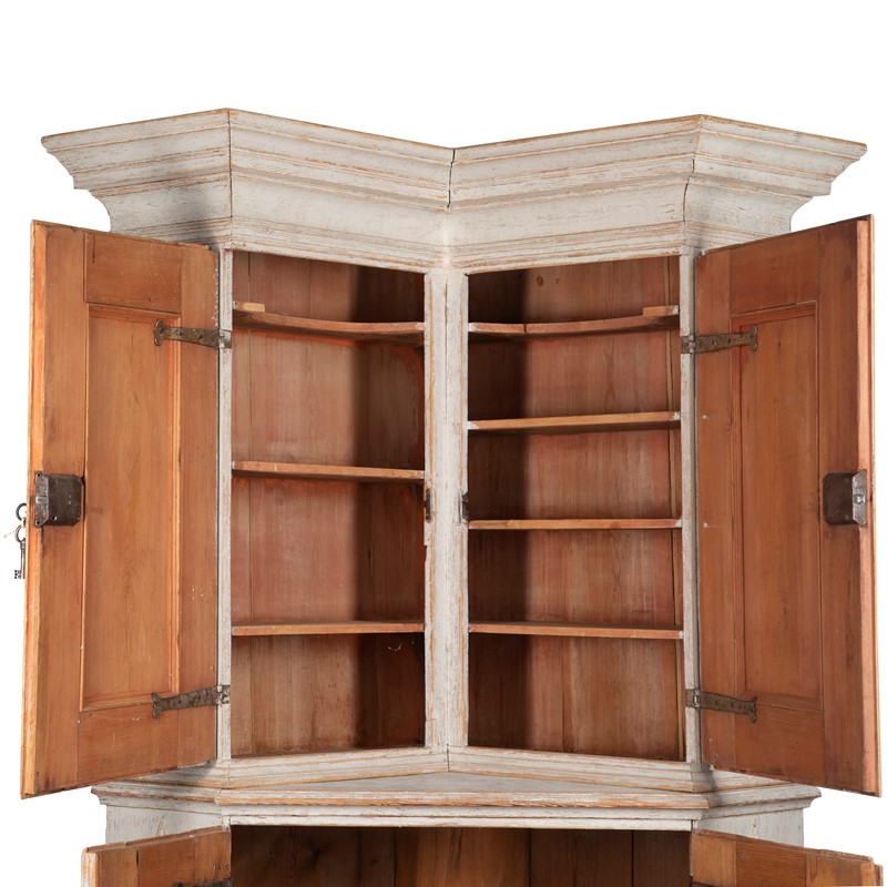 18Th Century Baroque Corner Cabinet-christopher-hall-antiques-cornercabinet-11-main-637971282311858430.jpg