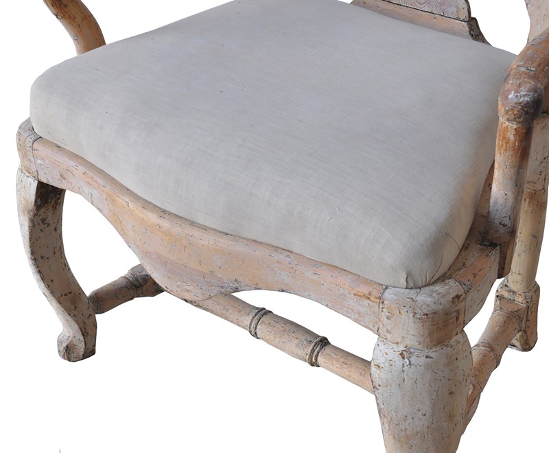 18th Century Swedish Rococo Original Paint Chair-christopher-hall-antiques-rococochair-06-main-637525341430975165.jpg
