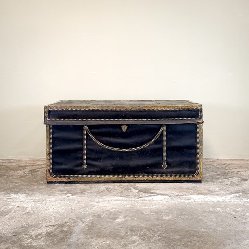 Black Leather Regency Trunk 