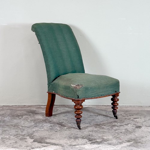 Bobbin Leg Slipper Chair