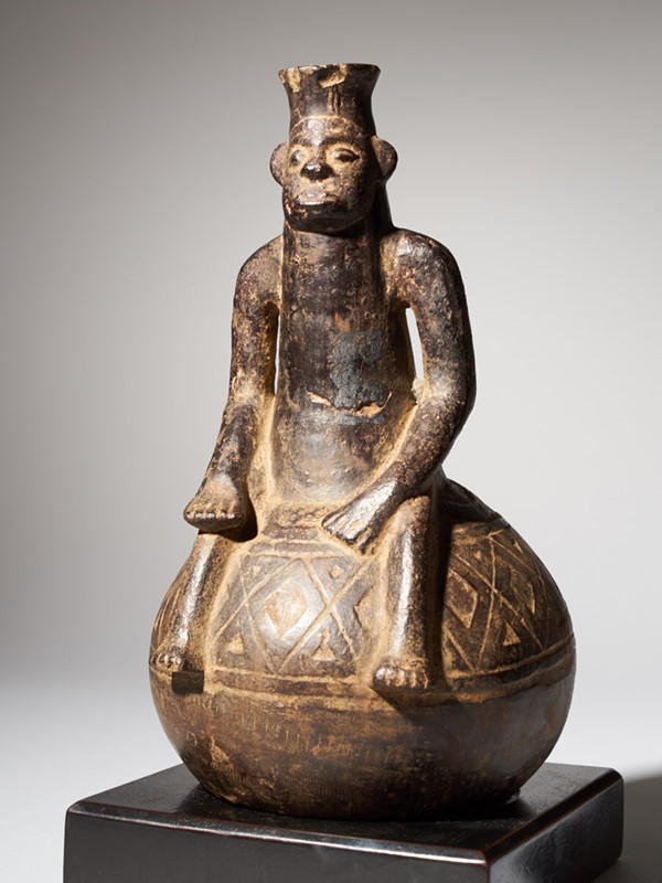 Anthropomorphic Figural Vessel in Terracotta-collectit-by-spectandum-000267-01-2mb-main-637360448318750212.jpg