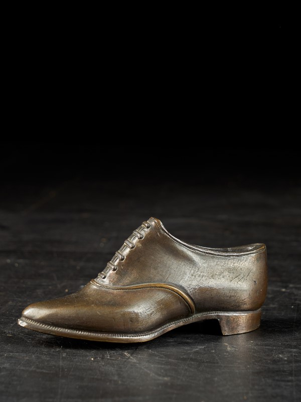 19th C Bronze miniature Shoe paperweight-collectit-by-spectandum-001825-01-2mb-main-637603233761762638.jpg