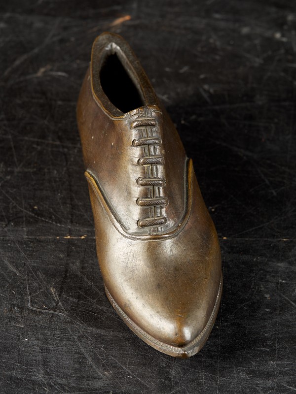 19th C Bronze miniature Shoe paperweight-collectit-by-spectandum-001825-08-2mb-main-637603233950512055.jpg