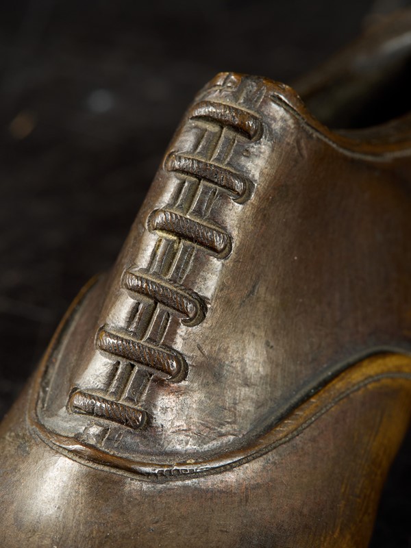 19th C Bronze miniature Shoe paperweight-collectit-by-spectandum-001825-09-2mb-main-637603233965354974.jpg