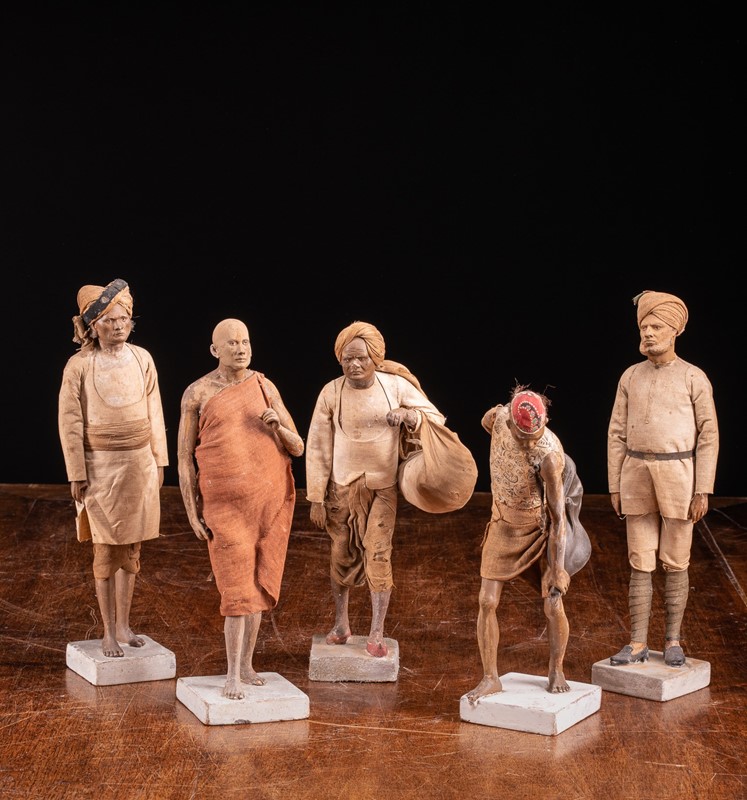  Ensemble of Indian Terracotta Figures-collectit-by-spectandum-001994-01-2-main-637831410479236263.jpg