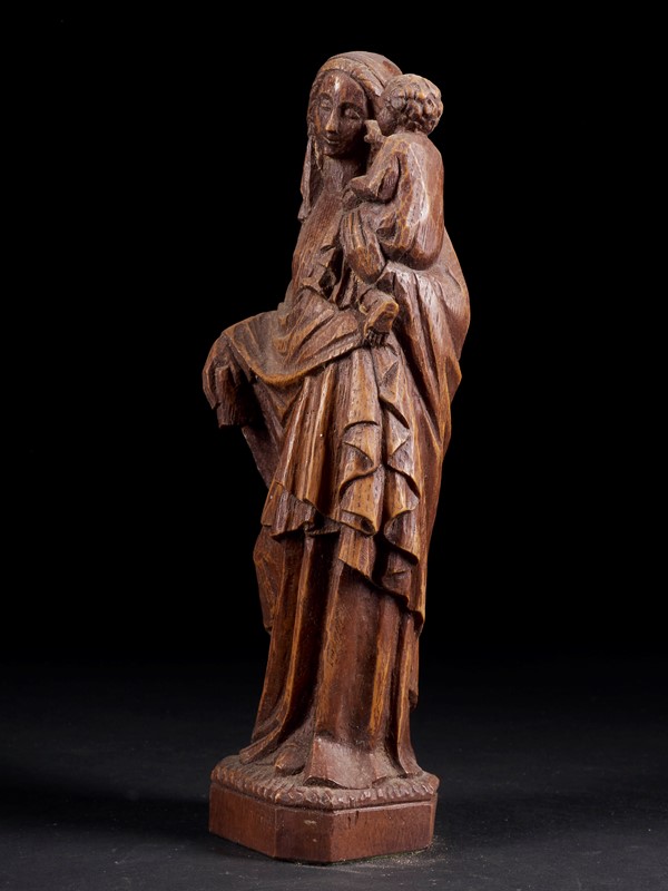19th C Virgin and child wooden statue -collectit-by-spectandum-k003441-02-main-637833736653134584.jpg