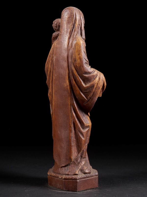 19th C Virgin and child wooden statue -collectit-by-spectandum-k003441-05-main-637833736570791260.jpg