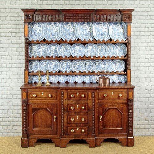 Welsh Dresser & Plates C.1860