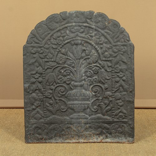 Cast Iron Fireback C.1900