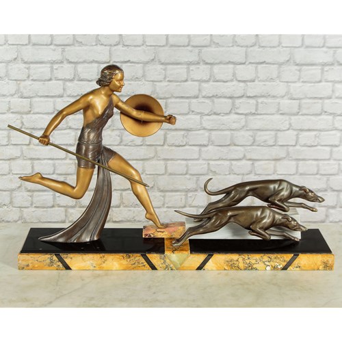 Art Deco Figure Of Diana & Hounds C.1930
