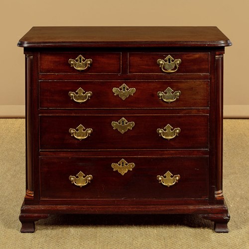 Small Georgian Mahogany Chest Of Drawers C.1780