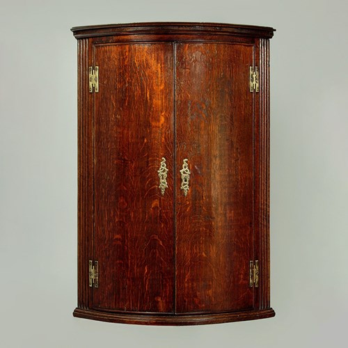 Small Georgian Oak Corner Cupboard C.1800