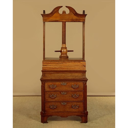 Oak Linen Press C.1830