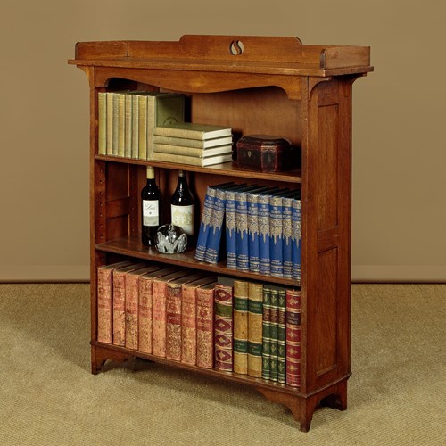 Arts & Crafts Oak Bookshelves C.1910