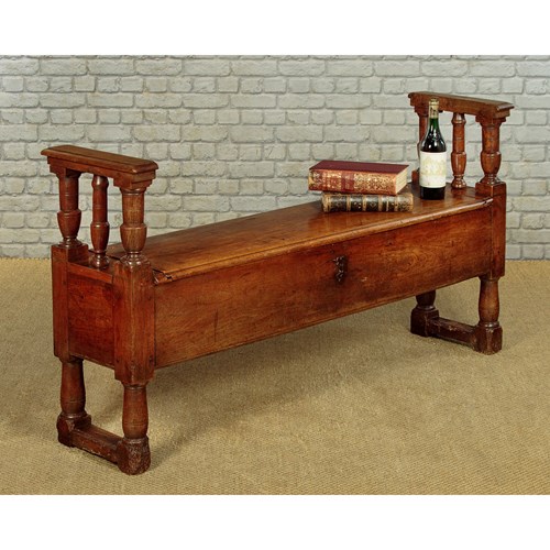Rustic Box Settle C.1760
