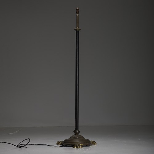 Claw Foot Standard Lamp