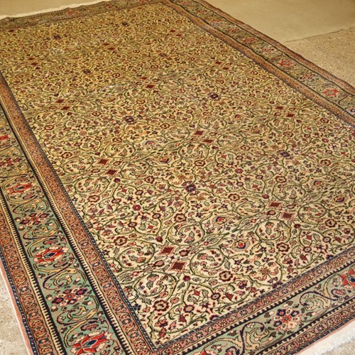 Old Turkish Kayseri Carpet
