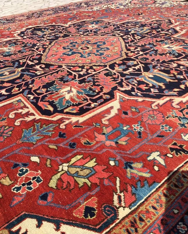 Antique Heriz Carpet with Medallion Design-cotswold-oriental-rugs-7-main-637775177487178267.jpeg