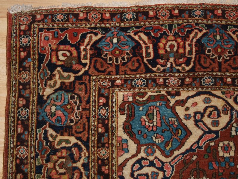 Antique Isfahan Rug With Small Medallion Design-cotswold-oriental-rugs-p2200906-main-637862186436523834.JPG