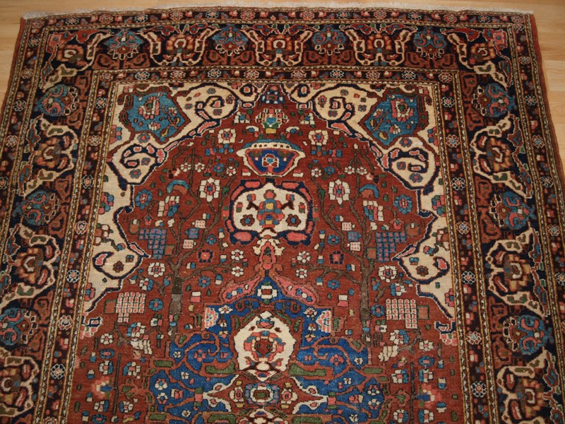 Antique Isfahan Rug With Small Medallion Design-cotswold-oriental-rugs-p2200908-main-637862186490585980.JPG