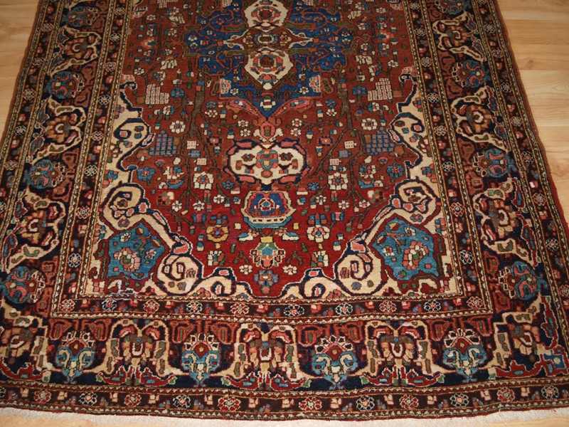Antique Isfahan Rug With Small Medallion Design-cotswold-oriental-rugs-p2200910-main-637862186544023212.JPG