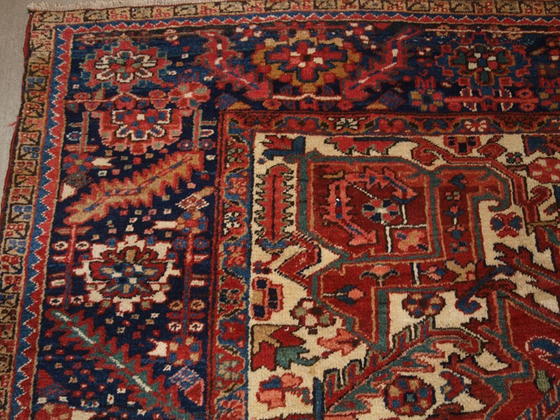 Antique Heriz Carpet with Large Medallion -cotswold-oriental-rugs-p5011771-main-637866547460307985.JPG