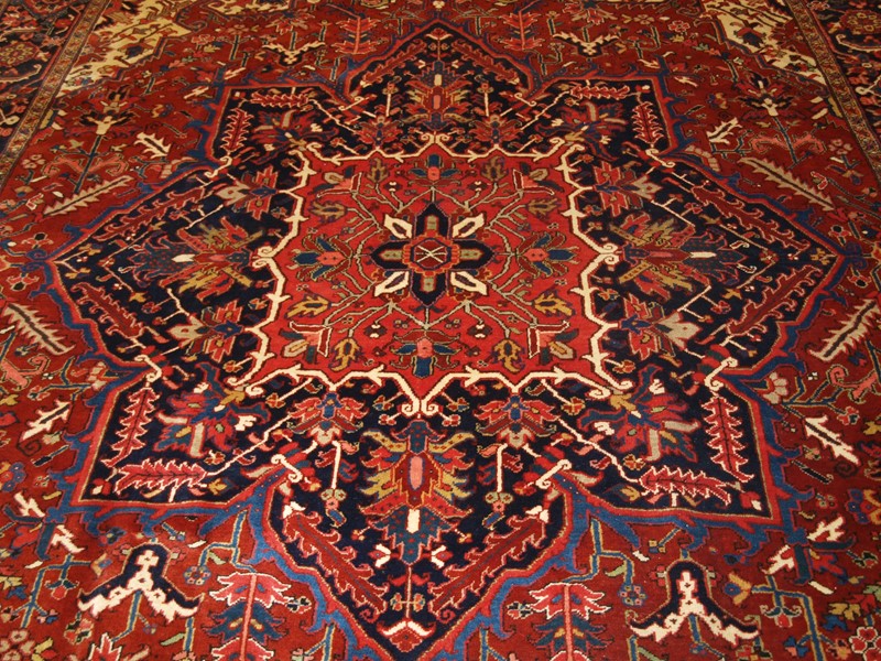 Antique Heriz Carpet of Good Room Size-cotswold-oriental-rugs-p5011785-main-637866530998849794.JPG