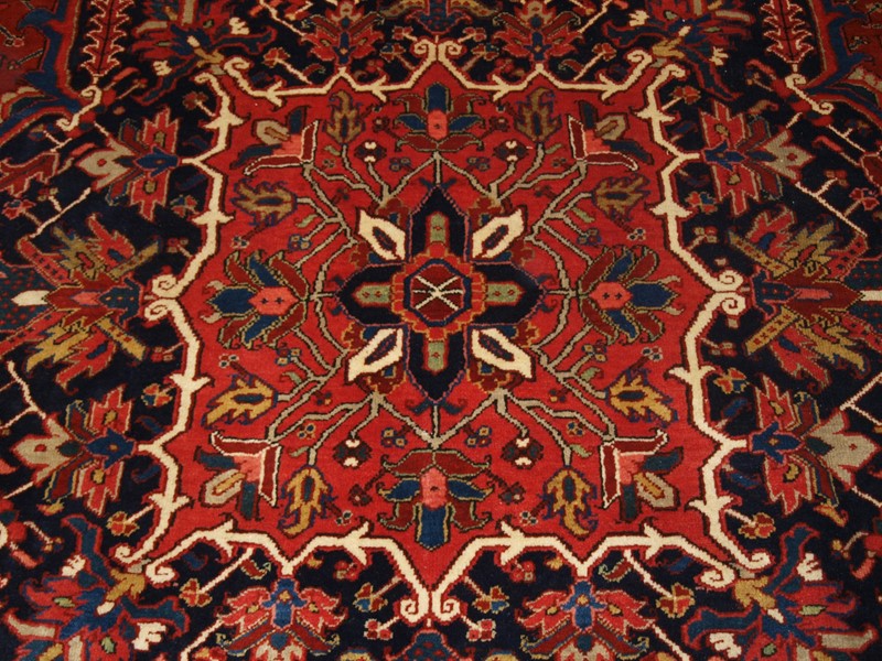 Antique Heriz Carpet of Good Room Size-cotswold-oriental-rugs-p5011787-main-637866531055723612.JPG