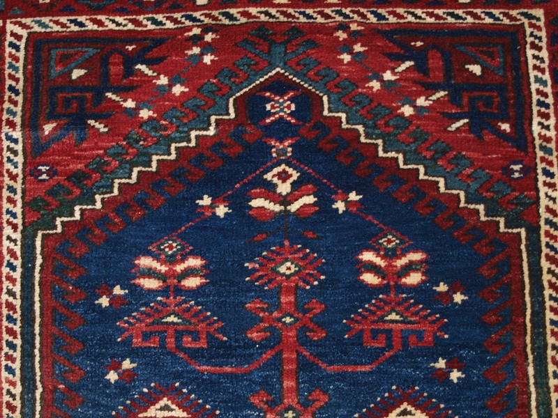 A Turkish Dosemealti Rug Of Traditional Design-cotswold-oriental-rugs-p5012302-main-637867389996958315.JPG