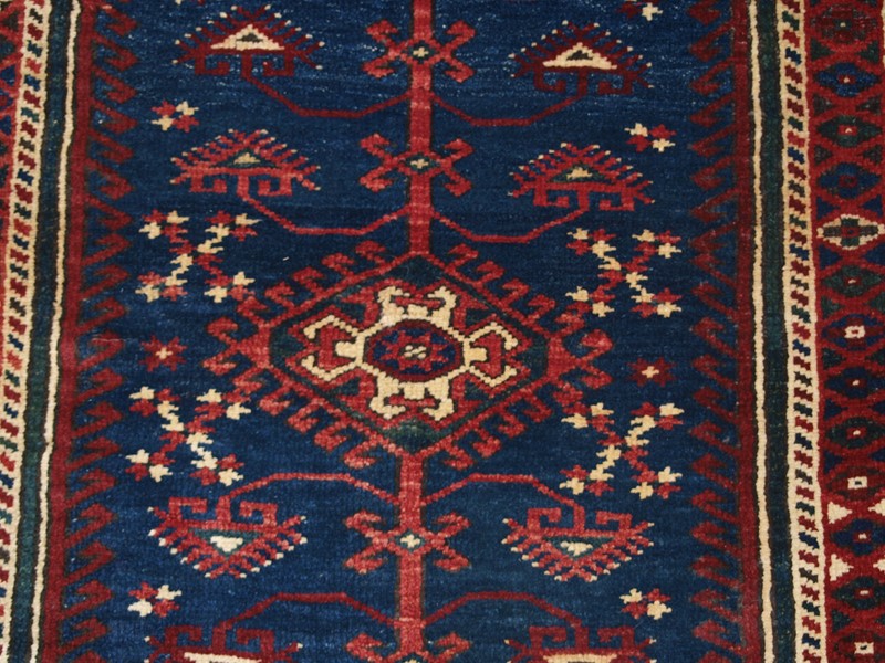 A Turkish Dosemealti Rug Of Traditional Design-cotswold-oriental-rugs-p5012303-main-637867390024302406.JPG