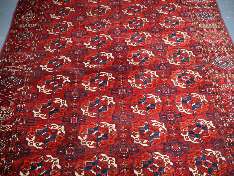 An excellent Tekke Turkmen main carpet -cotswold-oriental-rugs-p7050022-main-637757069555574680.JPG