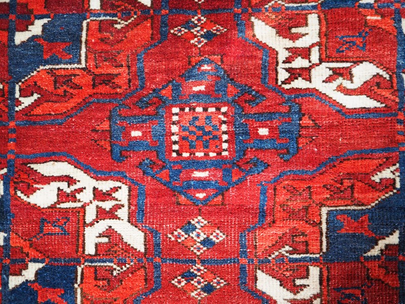 An excellent Tekke Turkmen main carpet -cotswold-oriental-rugs-p7050027-main-637757069790573740.JPG