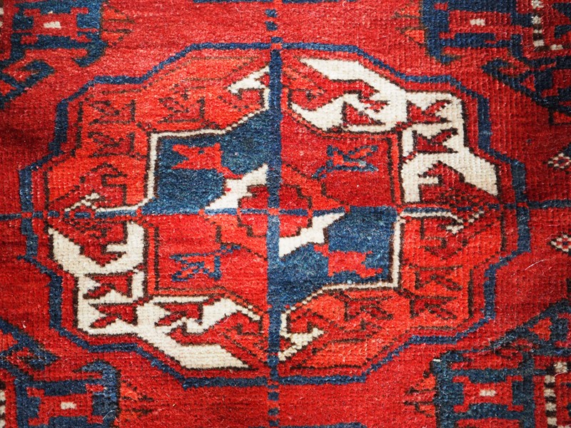 An excellent Tekke Turkmen main carpet -cotswold-oriental-rugs-p7050028-main-637757069837604176.JPG