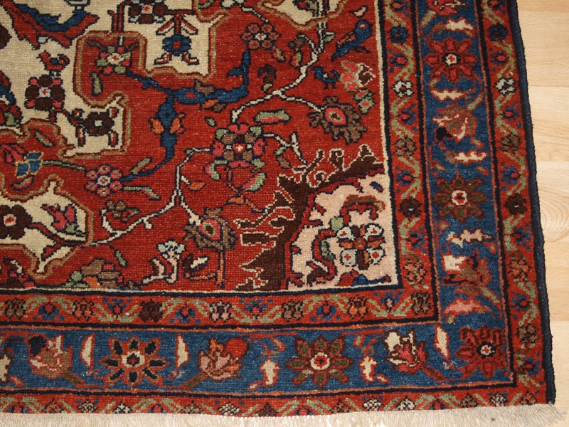 A Good Example Of A North West Persian Tafresh-cotswold-oriental-rugs-pb068101-main-637889210823422984.JPG