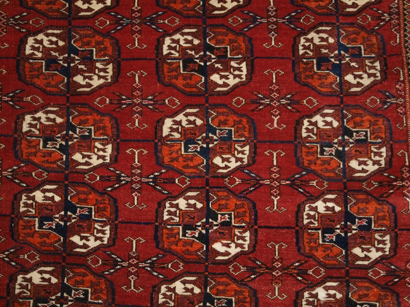 Antique Tekke Turkmen rug of classic design R-1868-cotswold-oriental-rugs-pb068117-main-637892451367659622.JPG
