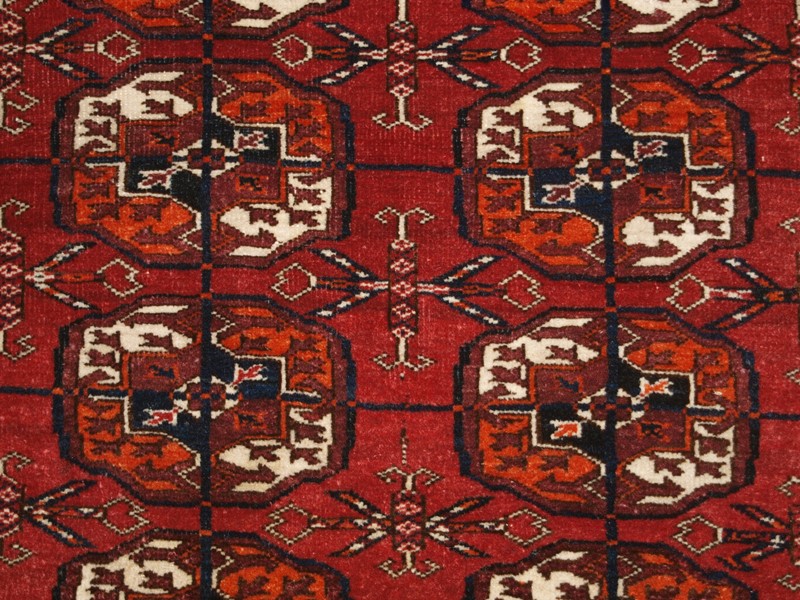 Antique Tekke Turkmen rug of classic design R-1868-cotswold-oriental-rugs-pb068118-main-637892451447815706.JPG