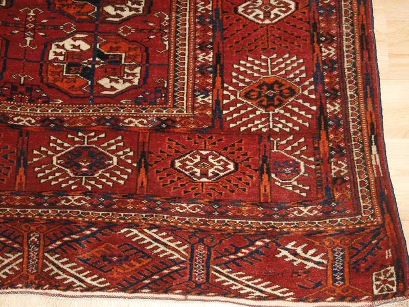 Antique Tekke Turkmen rug of classic design R-1868-cotswold-oriental-rugs-pb068120-main-637892451615158006.JPG