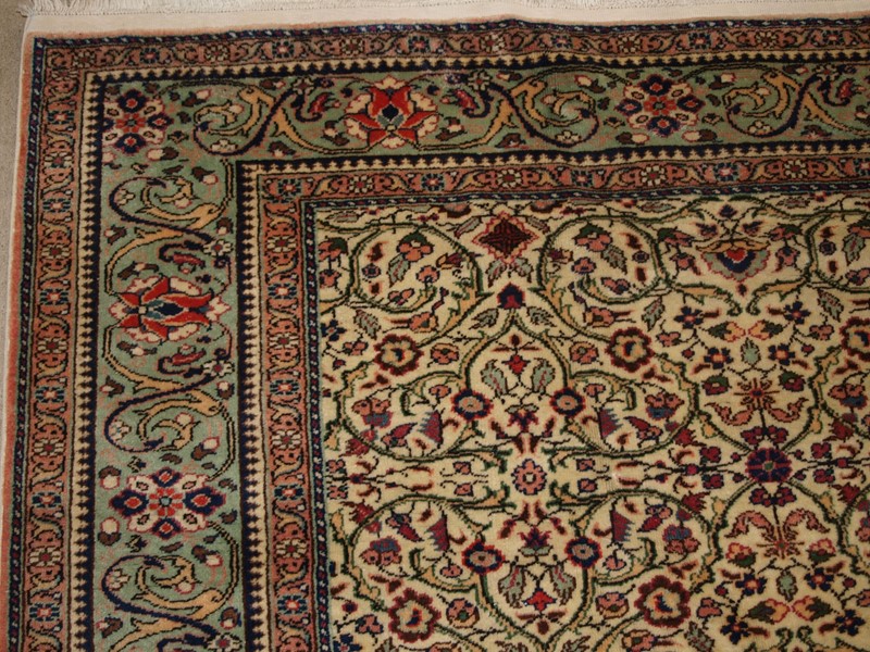 Old Turkish Kayseri Carpet-cotswold-oriental-rugs-pb068507-main-637892456244544292.JPG