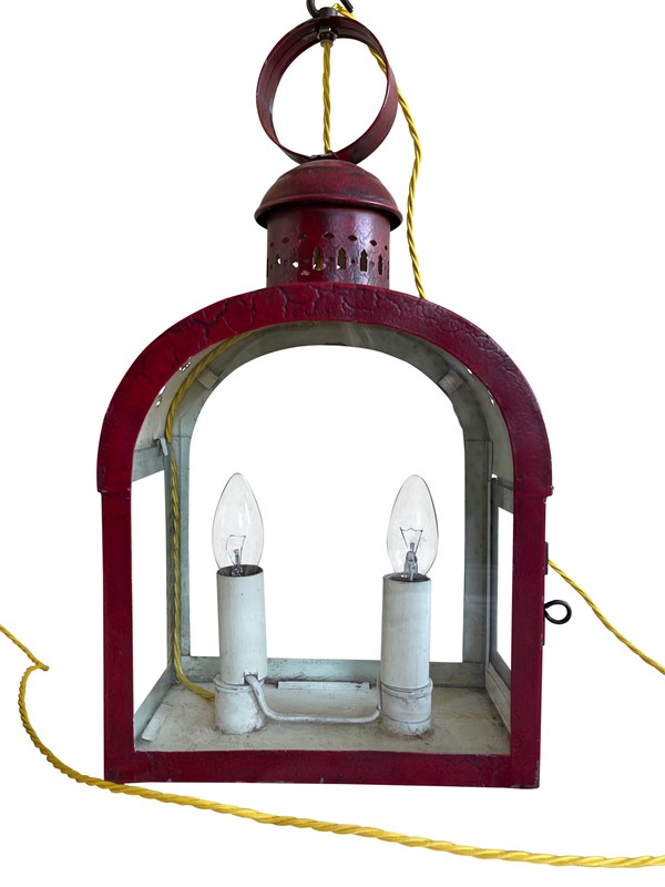 A vintage scarlet painted tole lantern-covelli-tennant-img-7088-main-637689509112071641.jpg