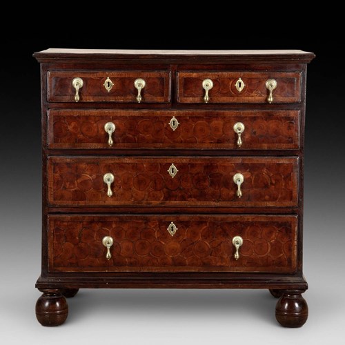 Georgian Yew Wood Oyster Chest Of Drawers