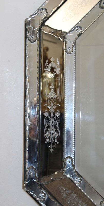Magnificent Antique Cushioned Venetian Mirror-d1408e2d-bf25-422c-99c9-738a636fea13.jpg