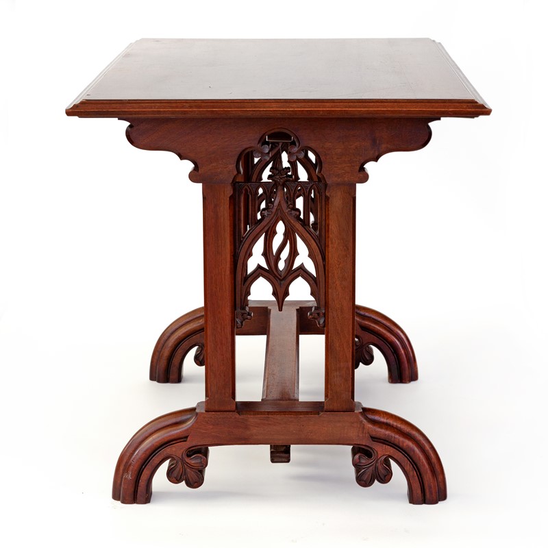 Finely Detailed Gothic Revival Mahogany Table-david-griffith-antiques-76536-main-637835577847484550.jpg